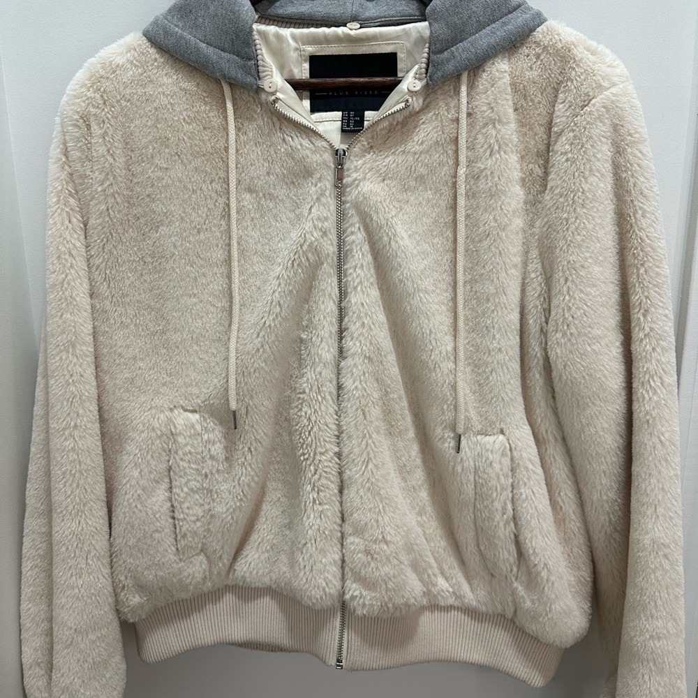Forever 21+ Plus Size Faux Fur Bomber Jacket Cream with Detachable Hood 0X